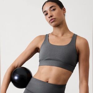 NWT Athleta Interval Twilight Black Heather Bra Size XL Best for A-C Cups.